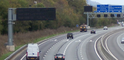 MS3 (in the foreground) and MS4 (on the gantry in the distance) together on the M25