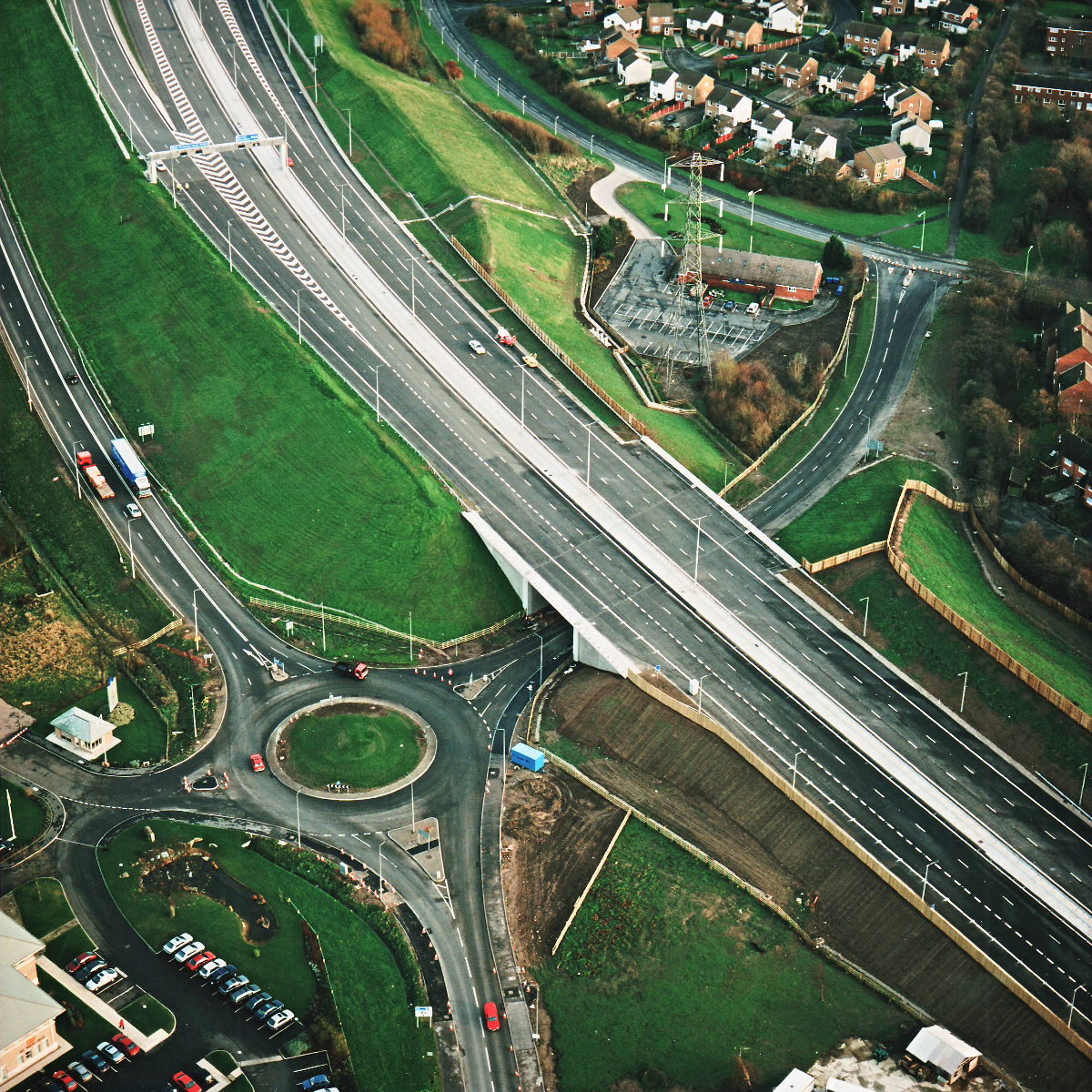 Tramway Lane underbridge, view south, 12 December 1997 | Roads.org.uk