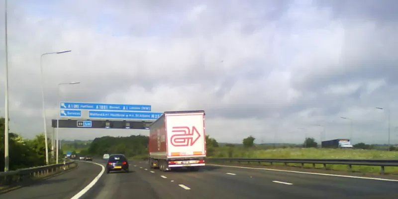 The gap between the M25's carriageways, visible to the right. Click to enlarge
